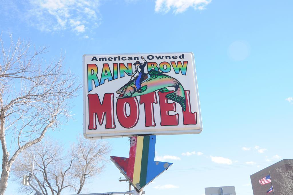 Rainbow Motel เธอร์โมโปลิส ภายนอก รูปภาพ